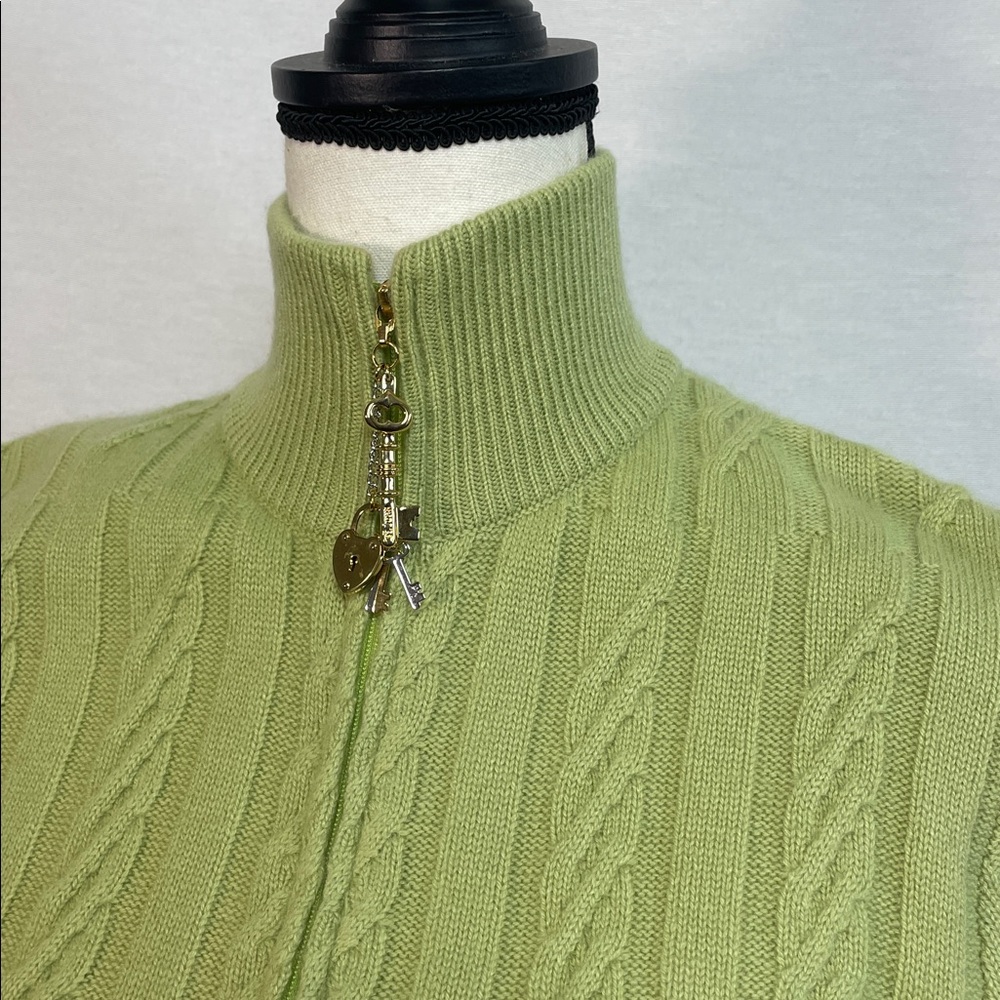 100% cashmere ST. JOHN Green cable Knit sweater - Picture 5 of 17